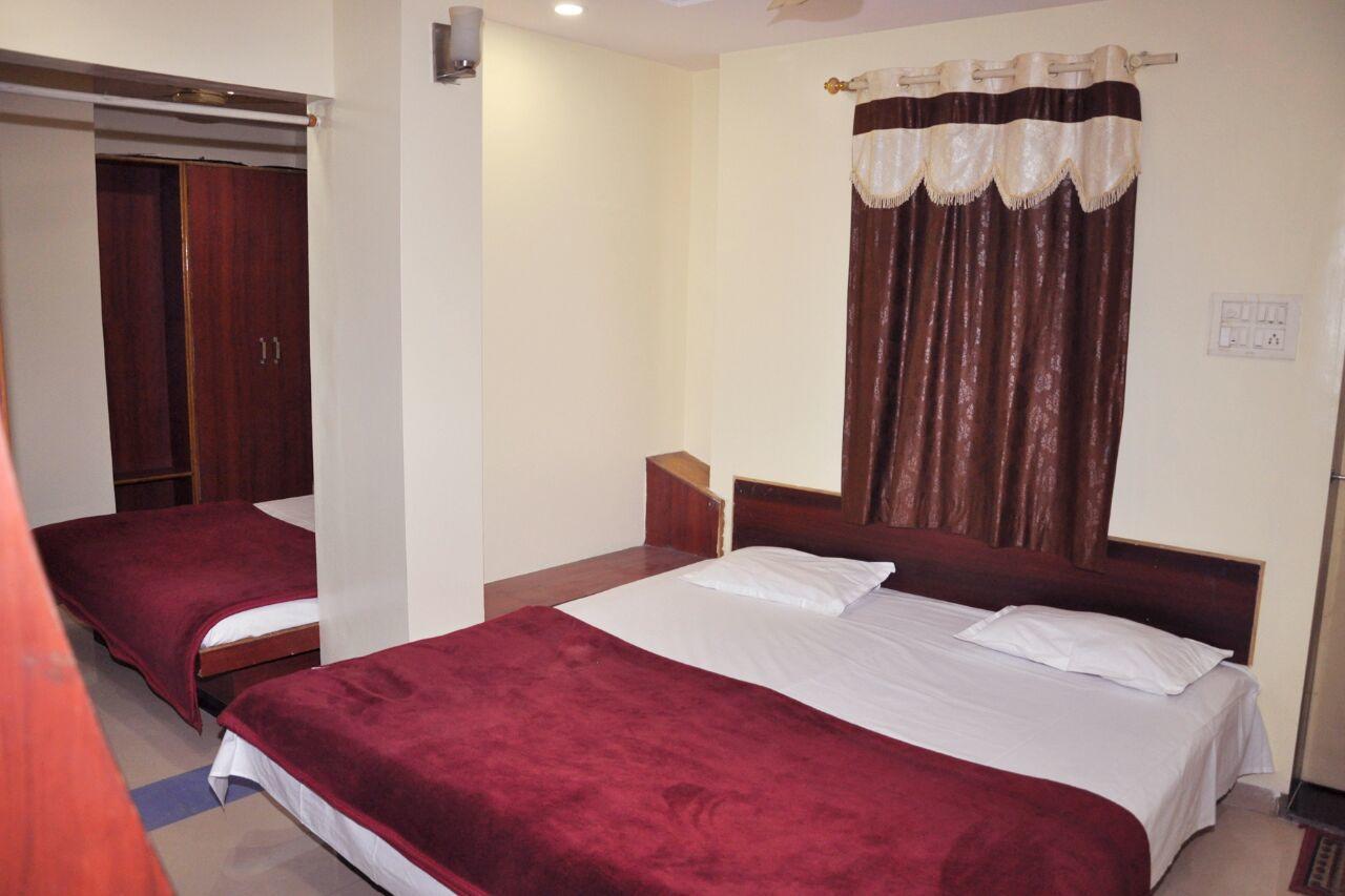 Hotel Sagar Lodging Aurangabad  Buitenkant foto
